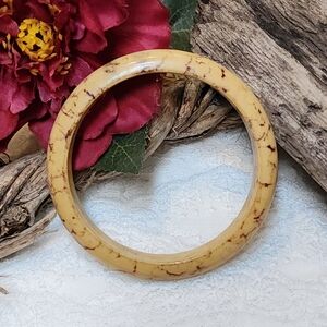 Vintage Butterscotch With Maroon Swirls Bangle Bracelet